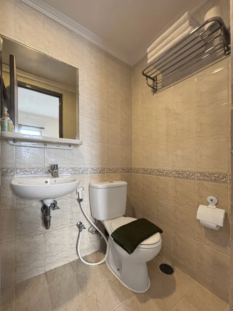 Marseille: The bathroom, cleaned by our own team to CHSE standard before every check-in.