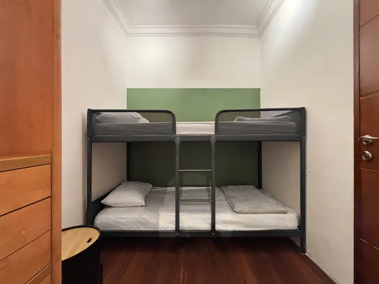 Salzburg: A bedroom with a bunk bed, right for the kids or the younger ones in the group.