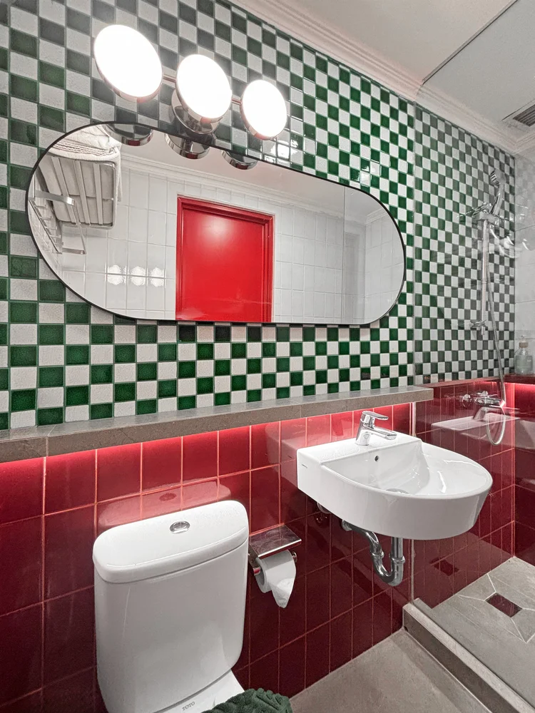 Miami: Basin and mirror; soap and shampoo the same in every unit.