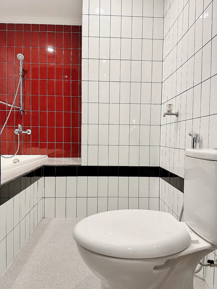 Berlin: Cleaned by our own trained team to CHSE standard before every check-in.
