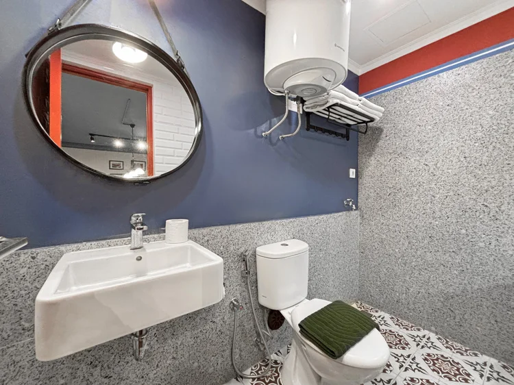 London: The same soap and shampoo are stocked in this bathroom, the standard in every unit.