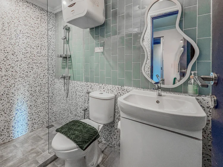 Vancouver: A hot shower, cleaned to CHSE standard before every check-in.