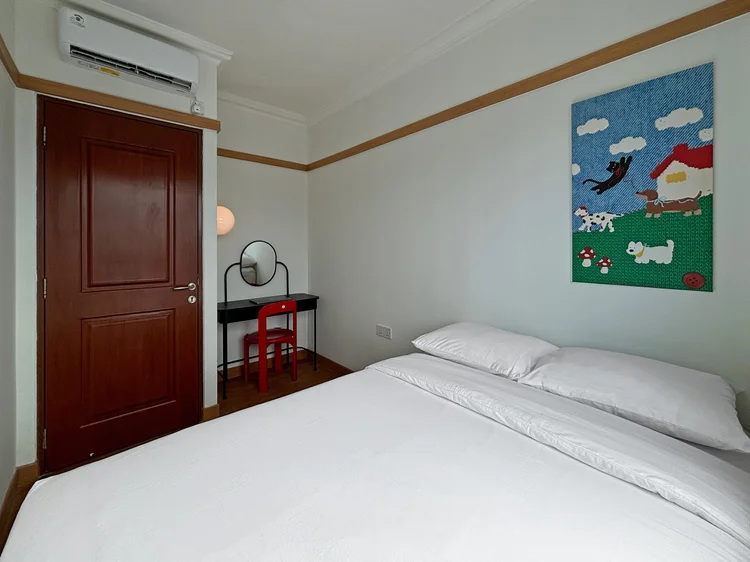Incheon: Its own AC and dressing table, so nobody queues for the mirror.
