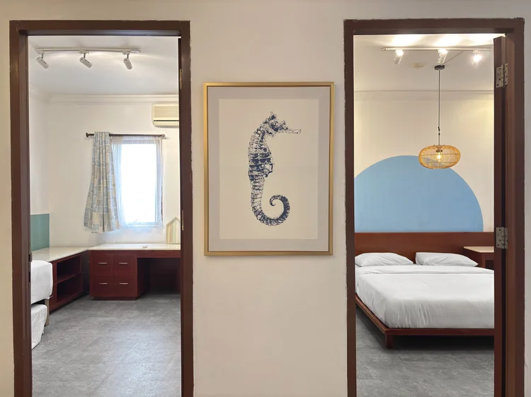 Santorini: Two bedrooms side by side, each with its own AC.