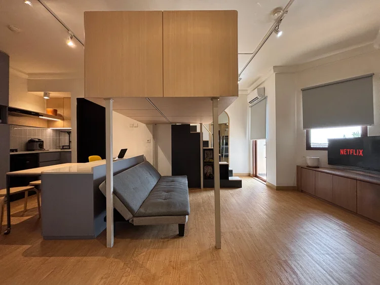 Den Haag: From the loft bed, the dining table and smart TV on Netflix are in view.