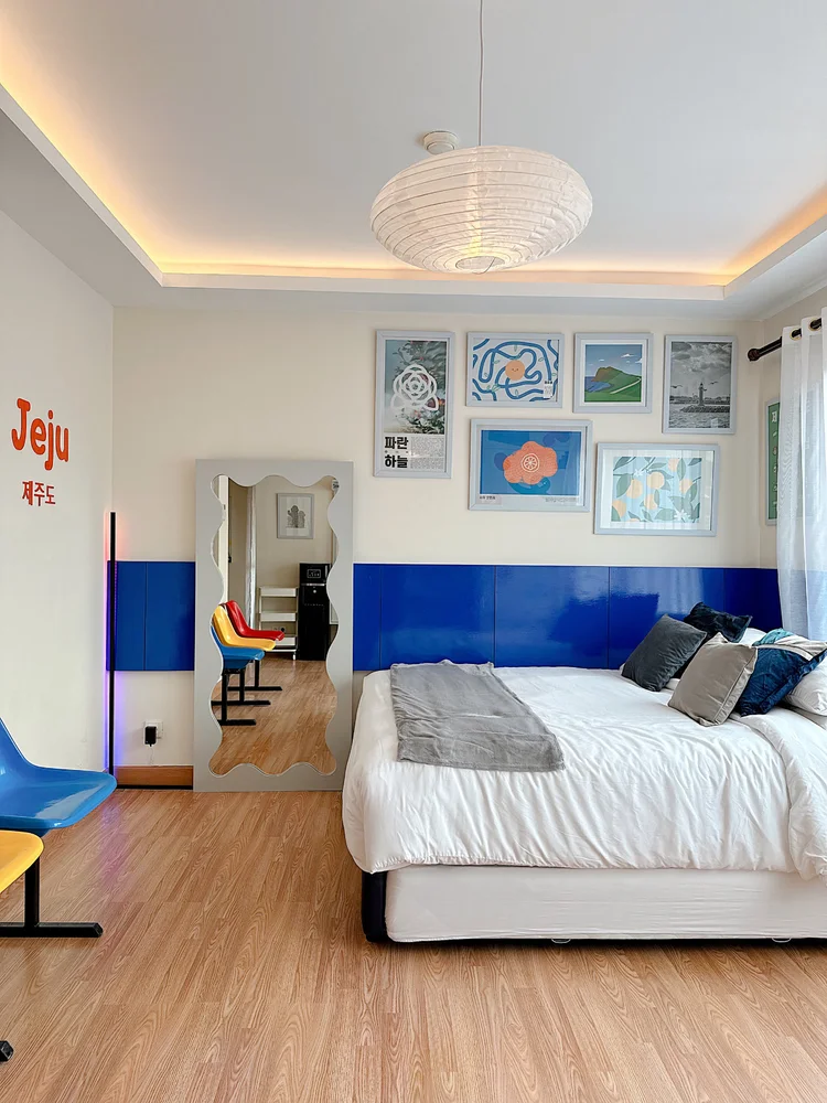 Jeju: The bedroom: sleeps 4, up to 6 with extra beds.