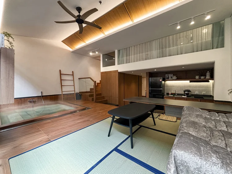 Shizuoka: What you see is what you get: real, current photos of Shizuoka.