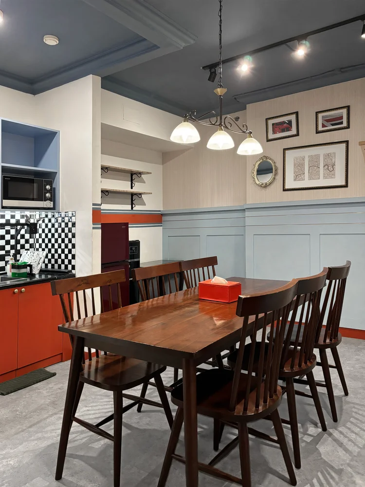 London: A dining table for 6, enough for one family to eat together.