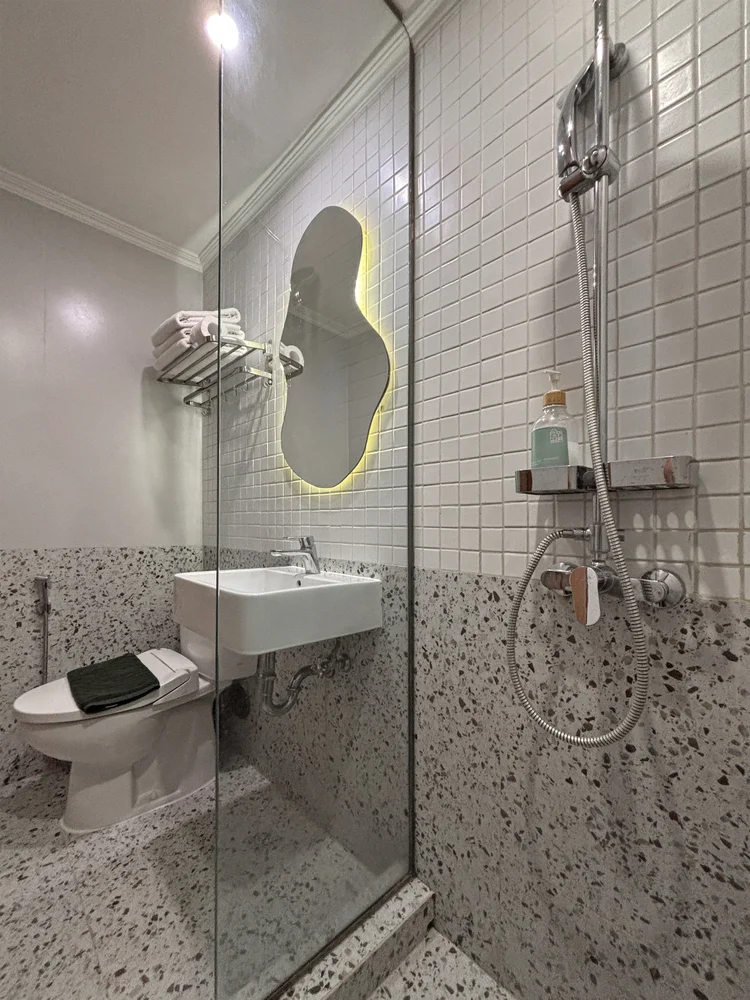 Seoul: Two bathrooms in this unit, each with a hot-water shower.
