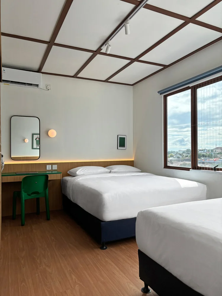 Incheon: White sheets on every bed, the same standard in all our units.