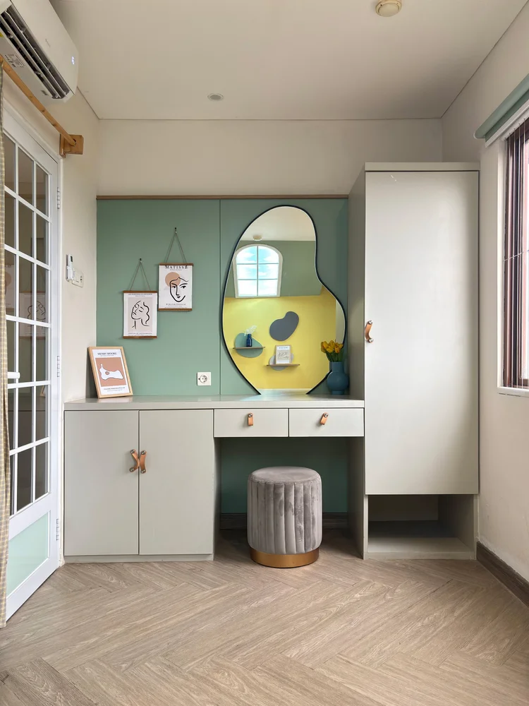 Seoul: Another bedroom with dressing table, wardrobe and its own AC.