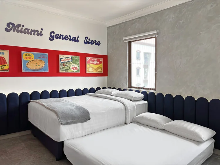 Miami: The sliding bed pulled out into two beds side by side.